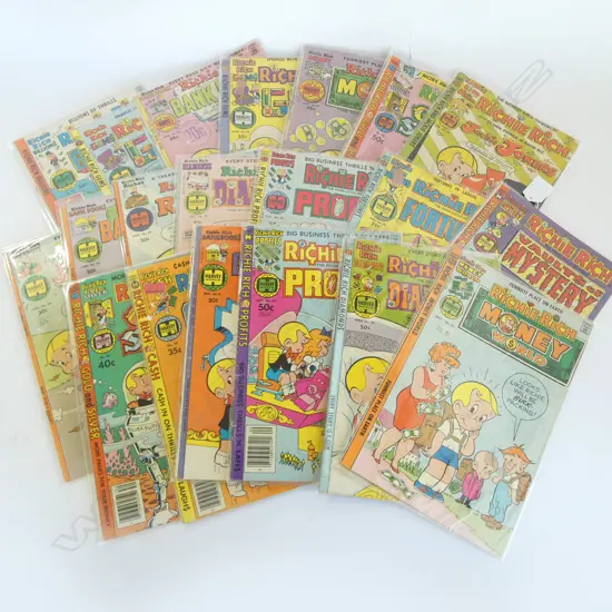 COLLECTION OFOLD RICHIE RICH  COMICS  20 COPIES