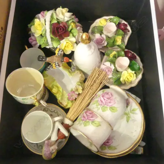 TRAY OF FLORAL CHINA ORNS COFFEE CANS ETC