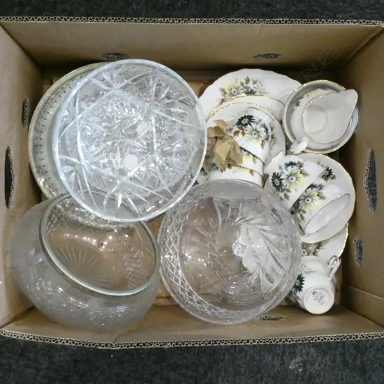 BOX LOT CRYSTAL BOWLS & ROYAL VALE TEASET ETC
