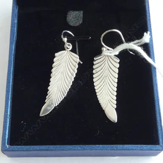 PAIR SILVER LEAF EARRINGS as new in box