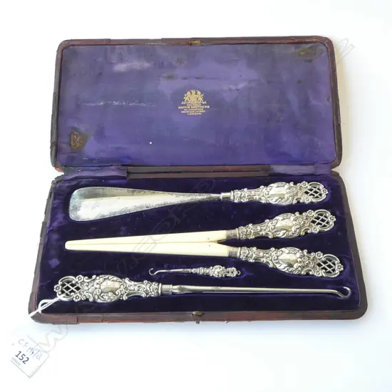 4 PCE CASED DRESSING SET w. STG SILVER HANDLES