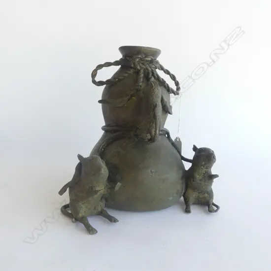 BRONZE VESSEL DEPICTING 3 RATS & GOURD H.230mm