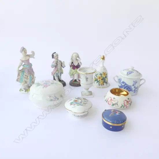 TRAY OF10 CHINA COLLECTABLE LIDDED BOXES FIGURINES H155MM TALLEST