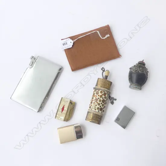 4 LIGHTERS/CIG. CASE + 2 SNUFF BOTTLES