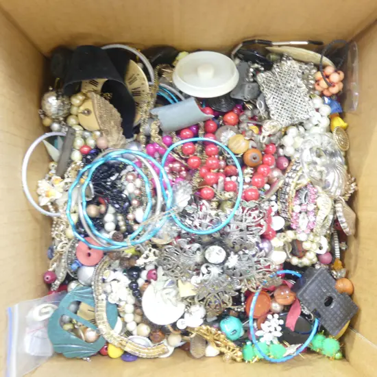 ASST. COSTUME JEWELLERY; BEADS ETC