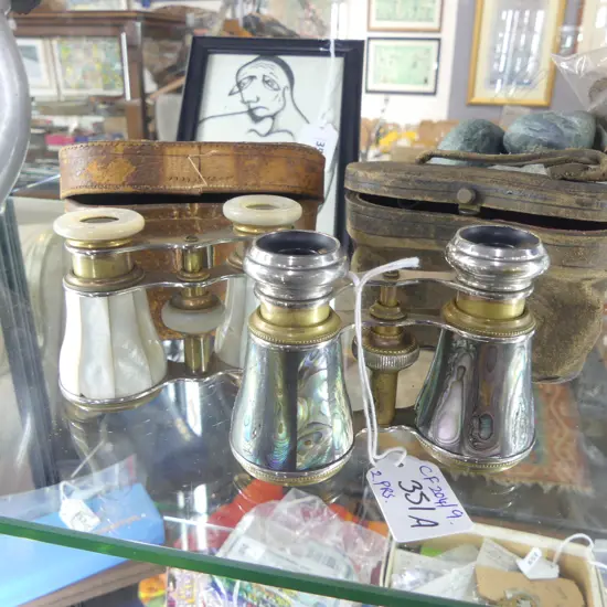 2 PRS MoP OPERA GLASSES, CASED