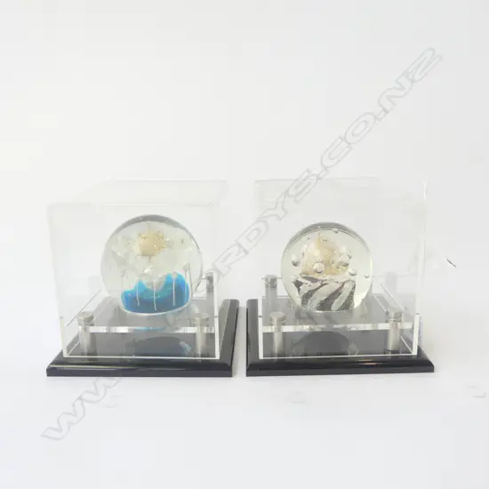 2 CASED ART GLASS PAPERWEIGHTS H.130mm