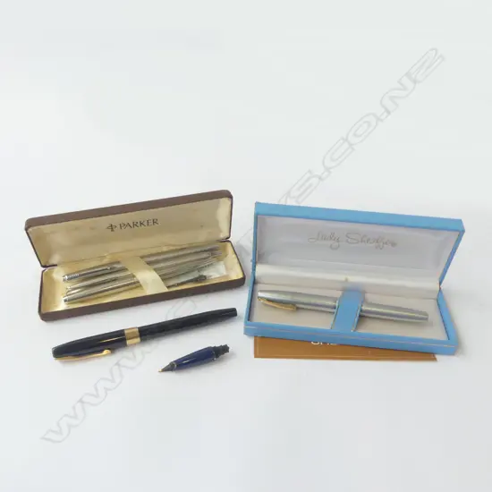 5 ASST. VINTAGE PENS; SHEAFFER BLK WHITE DOT FOUNTAIN PEN w 2 x 14ct nibs, LADY SHEAFFER 14ct NIB & SET 3 PARKER