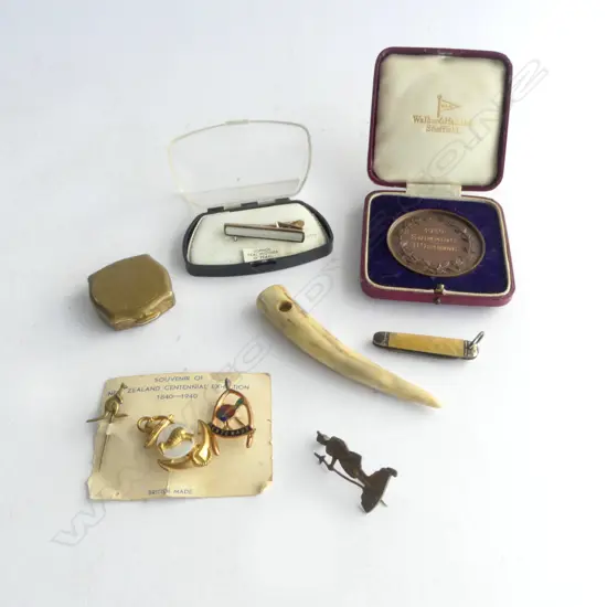 ASST. MEDALS, BADGES, POCKET KNIFE ETC
