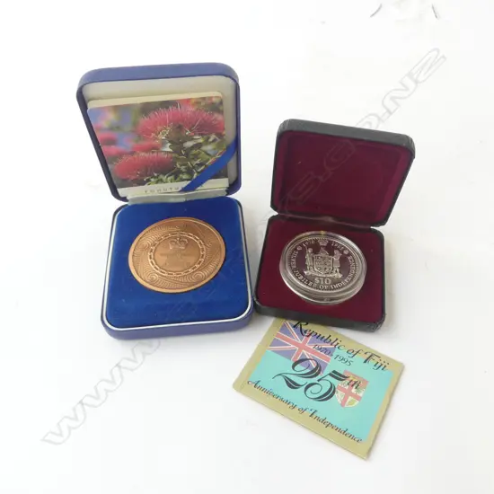 REP. OF FIJI 25th COMMEMORATIVE STG SILVER COIN 31.76gms + BRONZE 1990 COMMONWEALTH GAMES COM. COIN