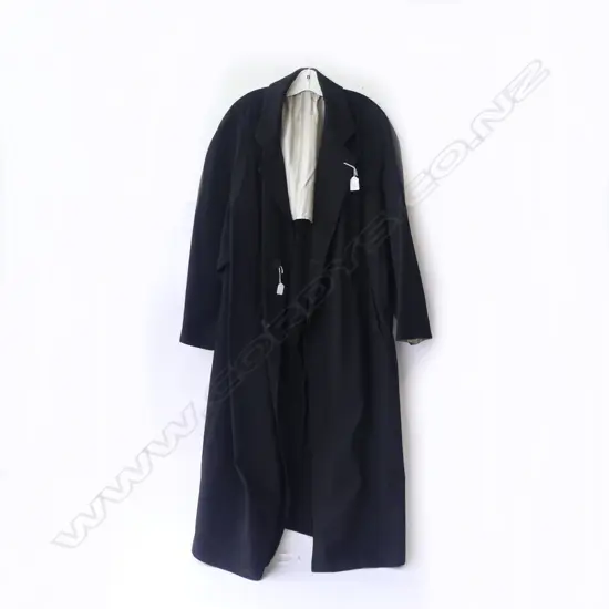 HUGO BOSS BLACK TAIL COAT, M, HALF STRIPED LINING 