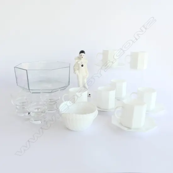 6 ARCOROC FRENCH MILK GLASS C/S + JUG, BOWL & OTHERS