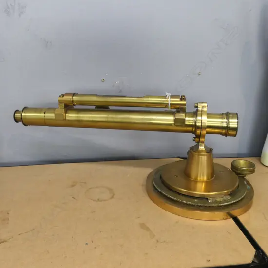 OLD BRASS SIGHTING COMPASS LEVEL with graduated compass bearing turning plate. L.390mm