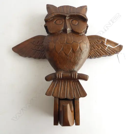 VINTAGE WOODEN ARTICULATED OWL COAT HANGER H.350mm