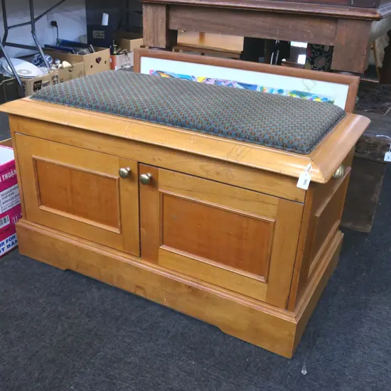 WALNUT PADDED TOPPED BED END CUPBOARD L970 H570MM