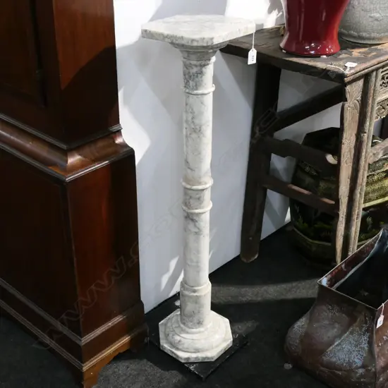 MARBLE PLINTH H.935mm