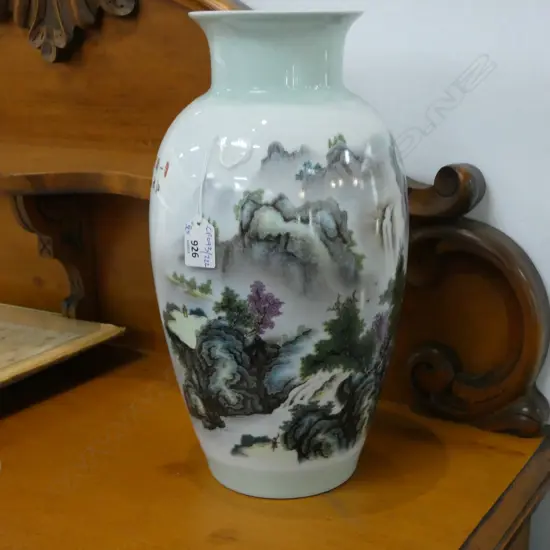 CHINESE HAND PAINTED SCENIC VASE H360MM with box