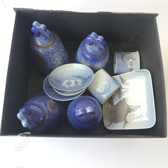 COLLECTION 4 R/COPENHAGEN BELLS H130MM 4 DISHES & 2 TOOTHPICK HOLDERS