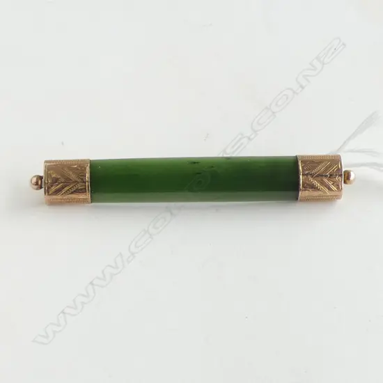 GOLD & GREENSTONE BAR BROOCH L.70mm 6.9gms