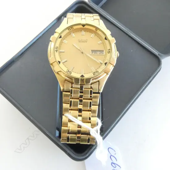 VINTAGE SEIKO QUARTZ WRISTWATCH 7N43-7091 gilt stainless steel in grey plastic Seiko case