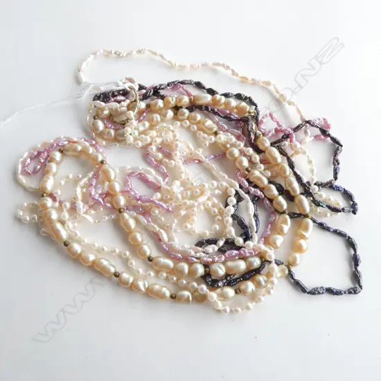 ASSTD FRESH WATER PEARL NECKLACES AND COSTUME PEARL NECKLACE