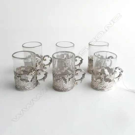 6 STG SILVER CONTINENTAL LIQUEUR GLASSES, EDWIN THOMPSON BRYANT, LONDON 1889, 89gms, H.50mm