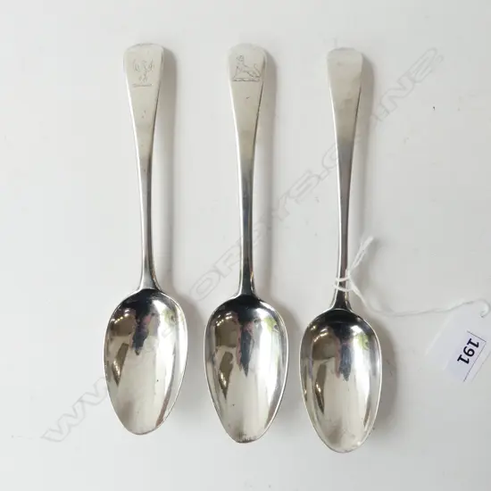 3 ANITQUE STG SILVER TABLE SPOONS, LONDON 111grms