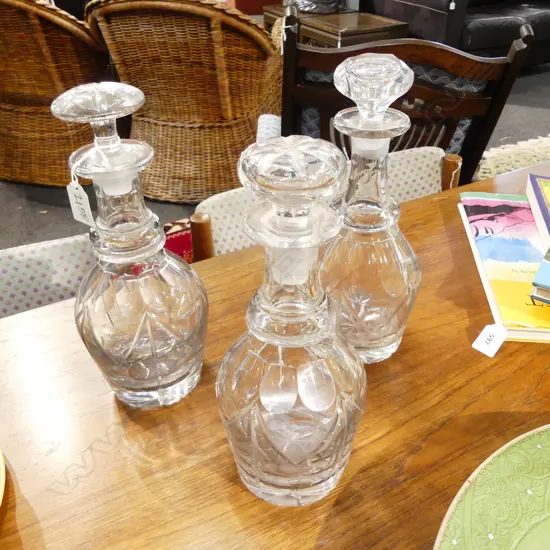 3 ANTIQUE CRYSTAL DECANTERS H.280mm