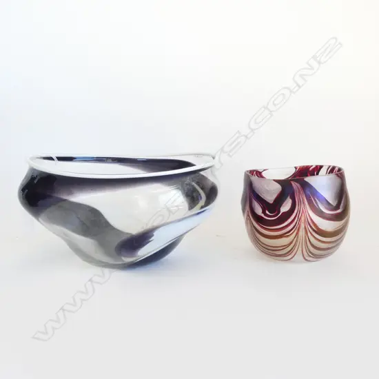2 ART GLASS BOWLS; HOGLUND W.240mm & MEL SIMPSON H.105mm