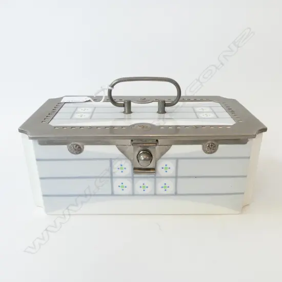 WMF 'DECOR 2000' LIDDED CONTAINER W.245mm small corner chip