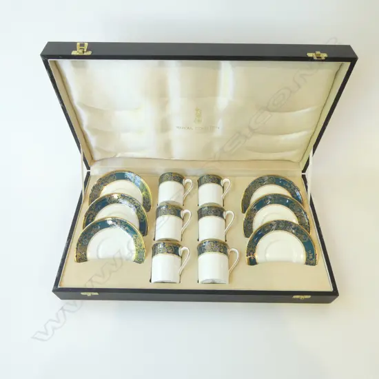 CASED ROYAL DOULTON 'CARLYLE' 6 PLACE TEASET 