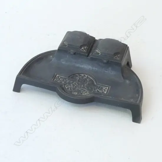 ALLOY INK STAND w. PORCELAIN WELLS W.160mm