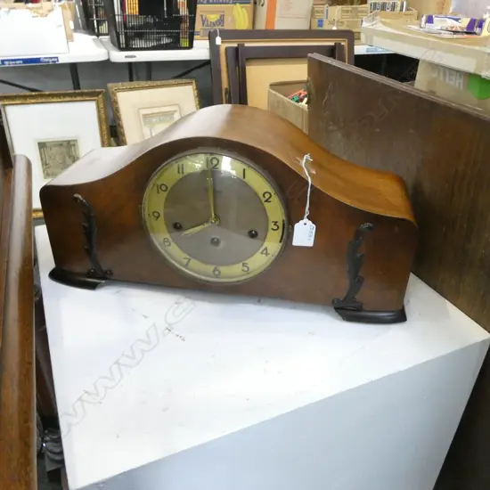 MANTLE CLOCK W.470mm w. KEY