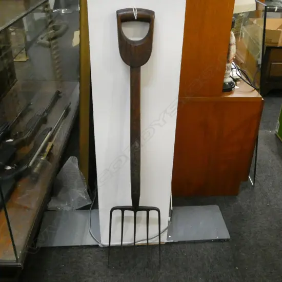VINTAGE GARDEN FORK L.1050mm