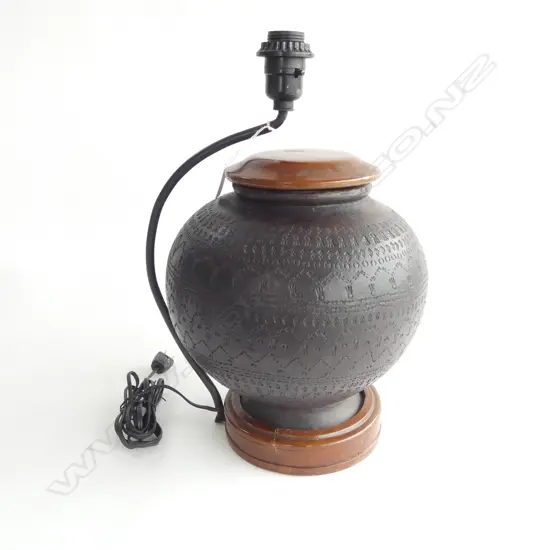 OLD KALIMGA STORAGE JAR CONVERTED TABLE LAMP, PHILLIPINES H.430mm