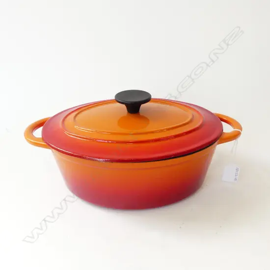 ORANGE ENAMEL CAST IRON CASSEROLE DISH 