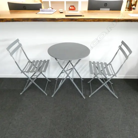 3 PCE GREY METAL PATIO SET; PR FOLDING CHAIRS & TABLE