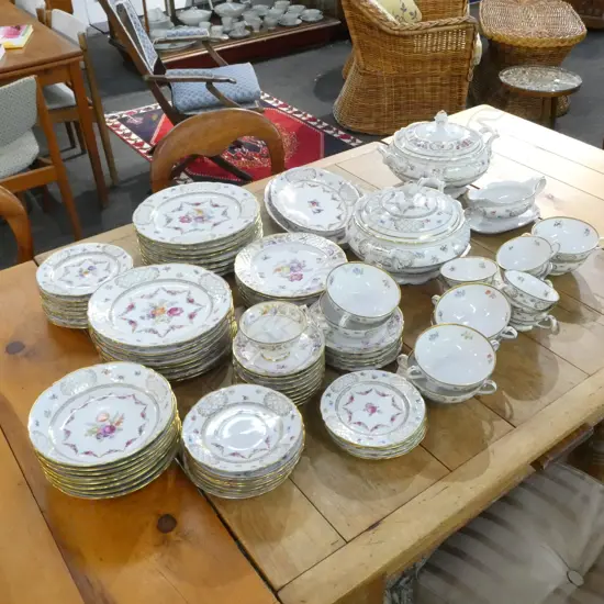 LG SCHUMANN EMPRESS DRESDEN FLOWERS DINNER SERVICE