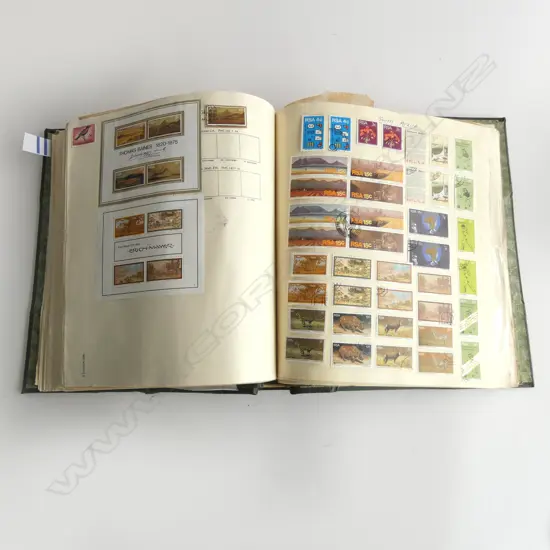 LARGE MAINLY 1950's to 1970's WORLD STAMP COLLECTION IN ALBUM: NZ. Rhodesia. Zambia. South West Africa etc