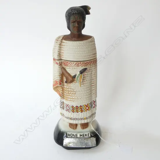 JIM BEAM VINTAGE MUSICAL DECANTER 'HONE HEKE' H.340mm