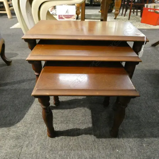 3 SMALL NESTING TABLES W.550mm