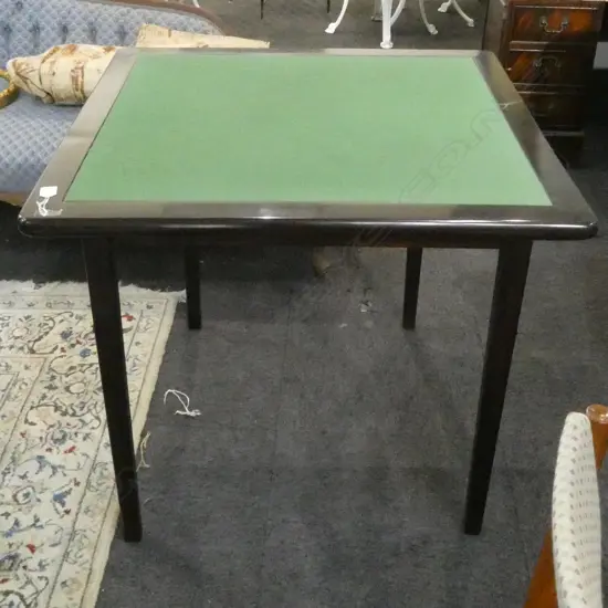 FOLDING CARD TABLE 