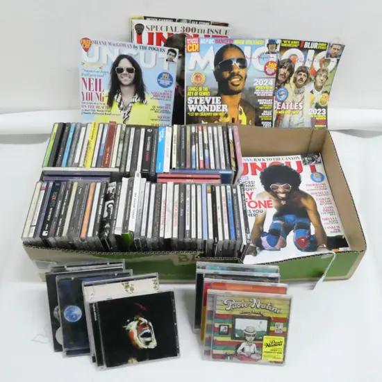 COLLECTION OF ASST CDS, SOME RARE + MAGAZINES