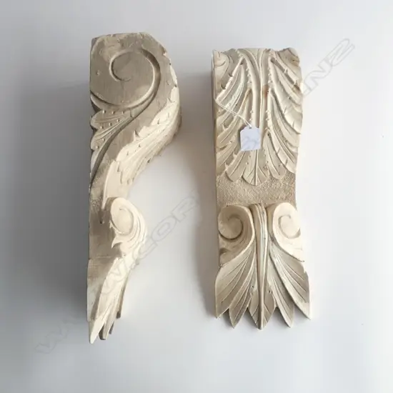 PR ANTIQUE CARVED WOODEN WHITE PAINTED CORBELS H.360mm