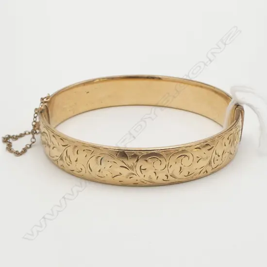 VINTAGE ENGRAVED GOLD PLATE BANGLE '1/5TH 9ct METAL CORE'
