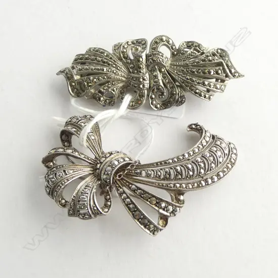 2 SILVER & MARCASITE FLORAL SPRAY BROOCHES 1 converting to a dress clip