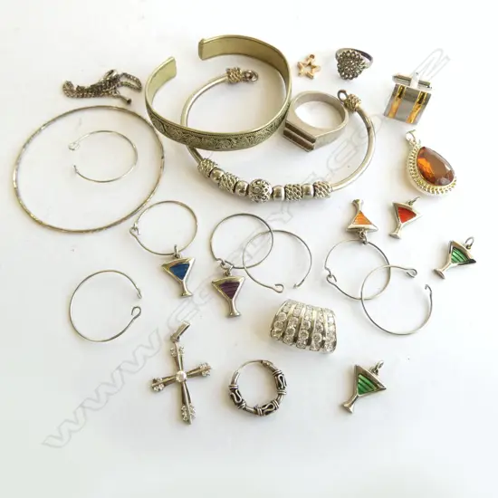 ASST. SILVER & METAL JEWELLERY