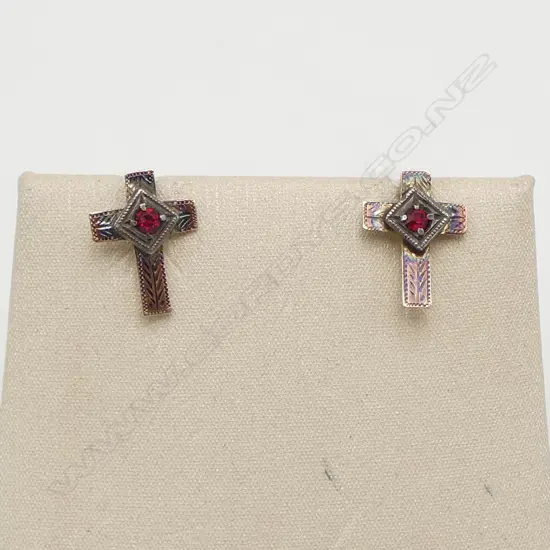 pr 9ct GOLD & RED GEM SET CROSS EARRINGS 