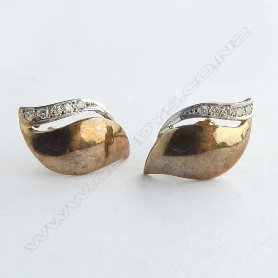 PR 9ct GOLD & DIAMOND LEAF FORM EARRINGS 2.2gms. As new old shop stock