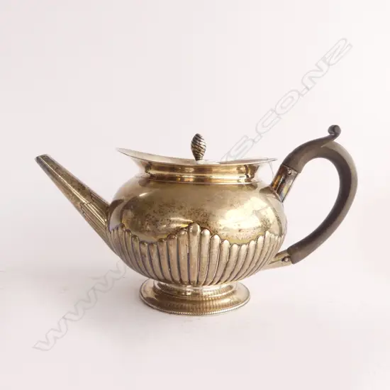 STG SILVER TEAPOT, HENRY HOLLAND, LONDON 1876 500gms